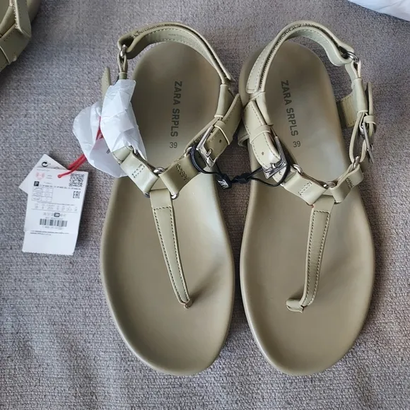 Zara SRPLS Leather Sandals NWOT
