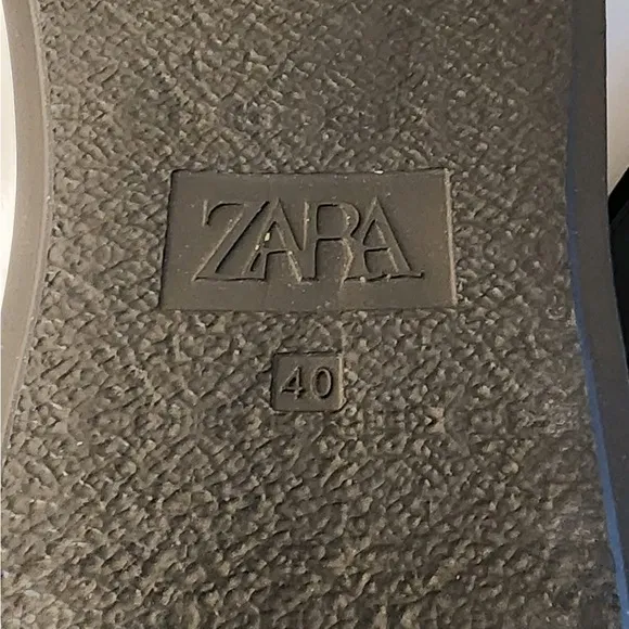 ZARA WEIGHTLESS WATERPROOF RUBBERIZED THICK PLATFORM SOLE ANKLE BOOTS EU 40 US 7