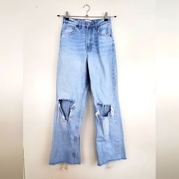 Zara Women's Light Wash Ripped Baggy Jeans High-Waisted Wide Leg Size 2